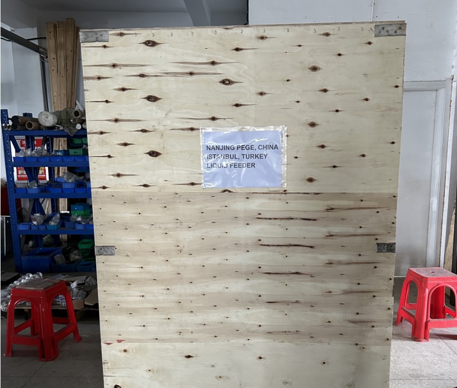 PEGE liquid feeder packing PEGE liquid feeder packing
